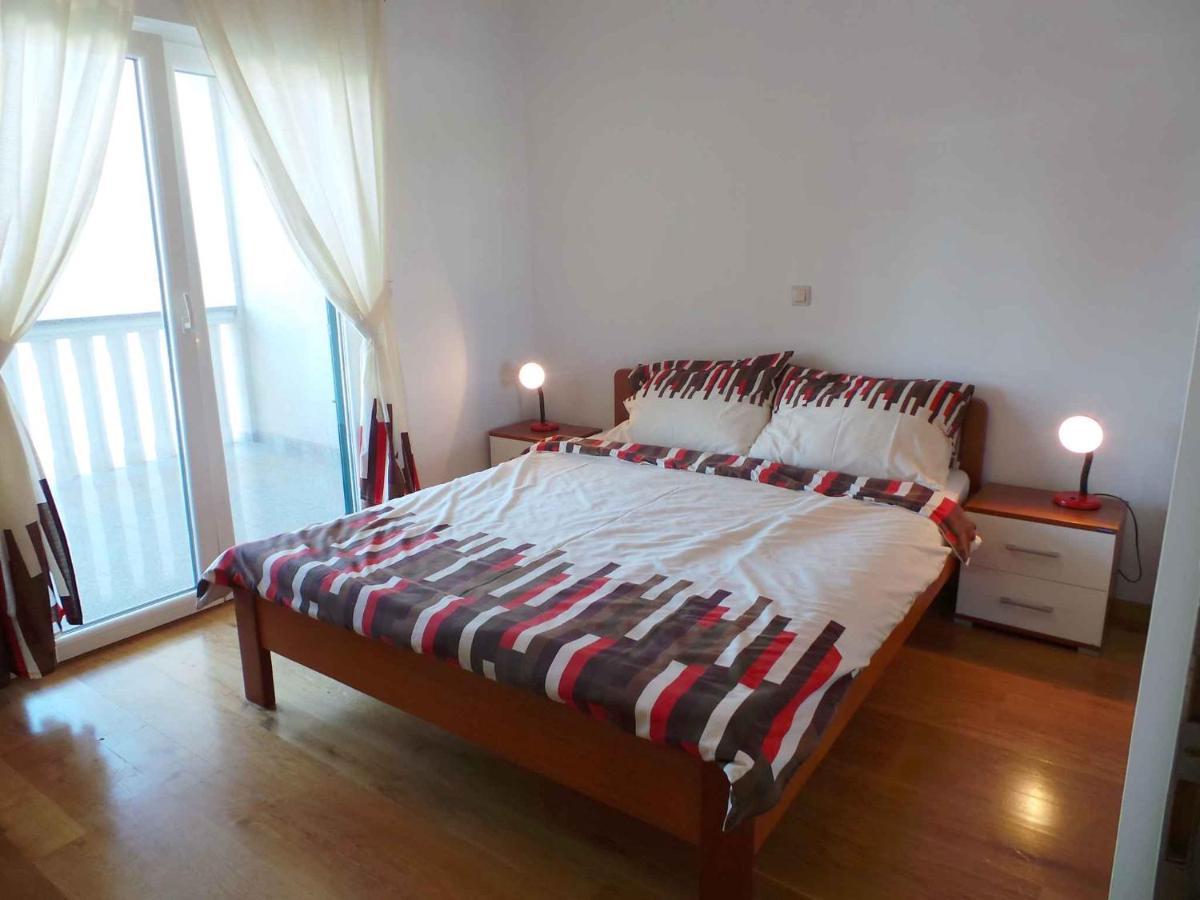 Holiday Home In Malinska/Insel Krk 13031 Eksteriør billede