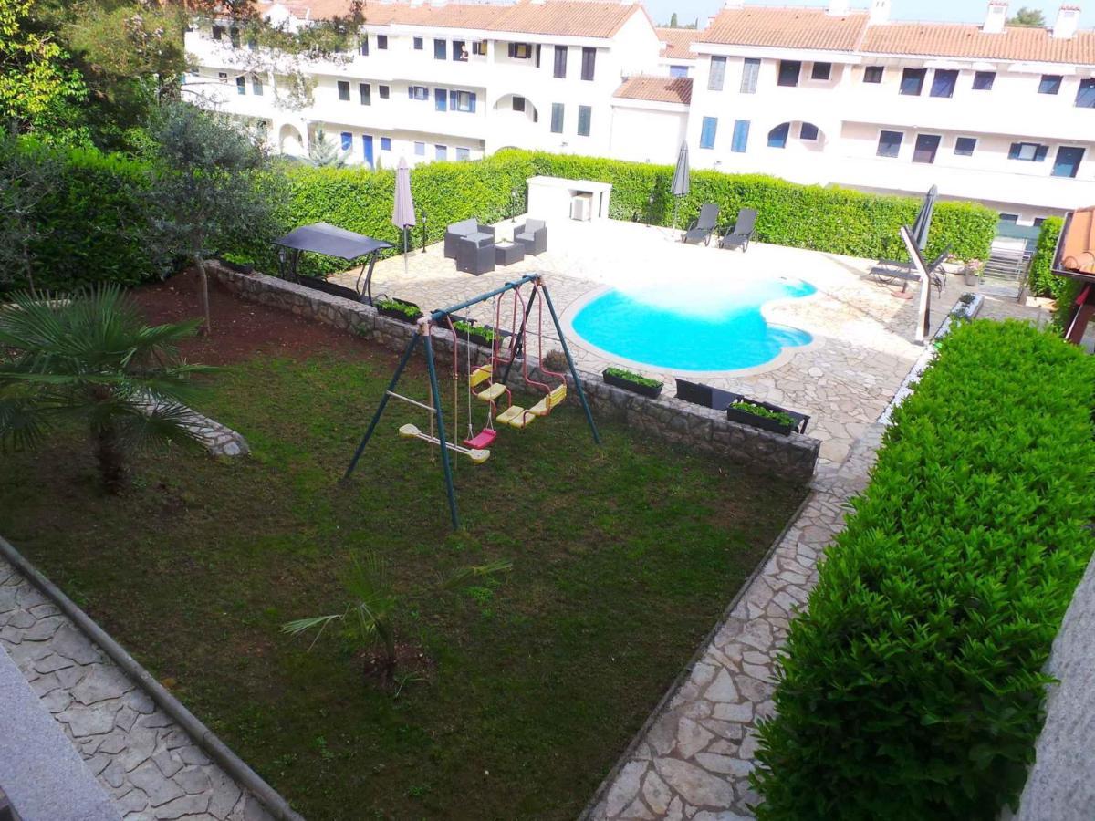 Holiday Home In Malinska/Insel Krk 13031 Eksteriør billede