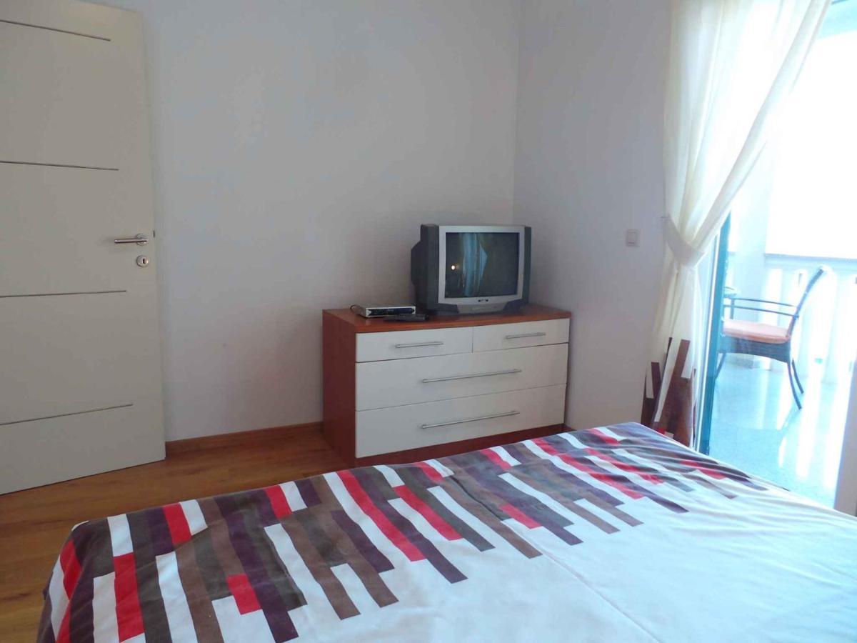 Holiday Home In Malinska/Insel Krk 13031 Eksteriør billede