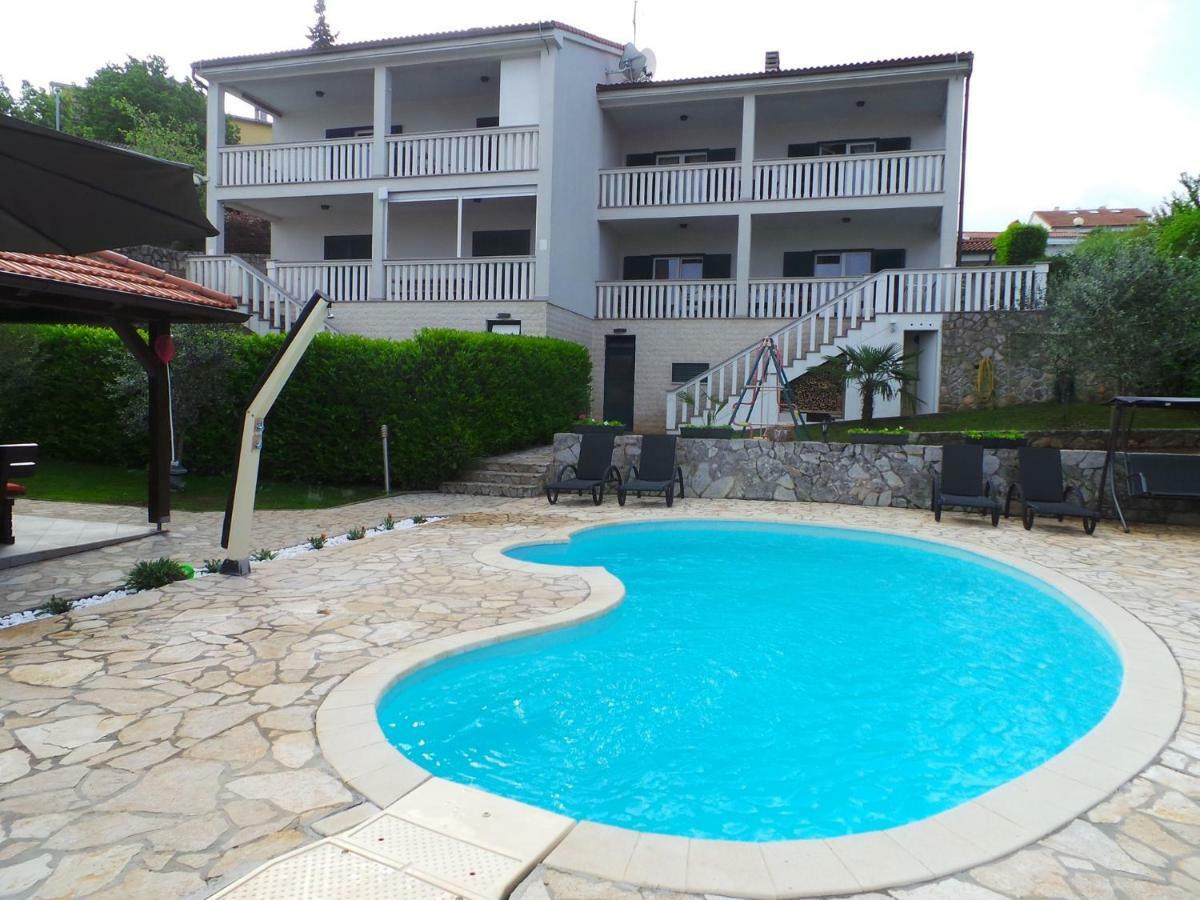 Holiday Home In Malinska/Insel Krk 13031 Eksteriør billede